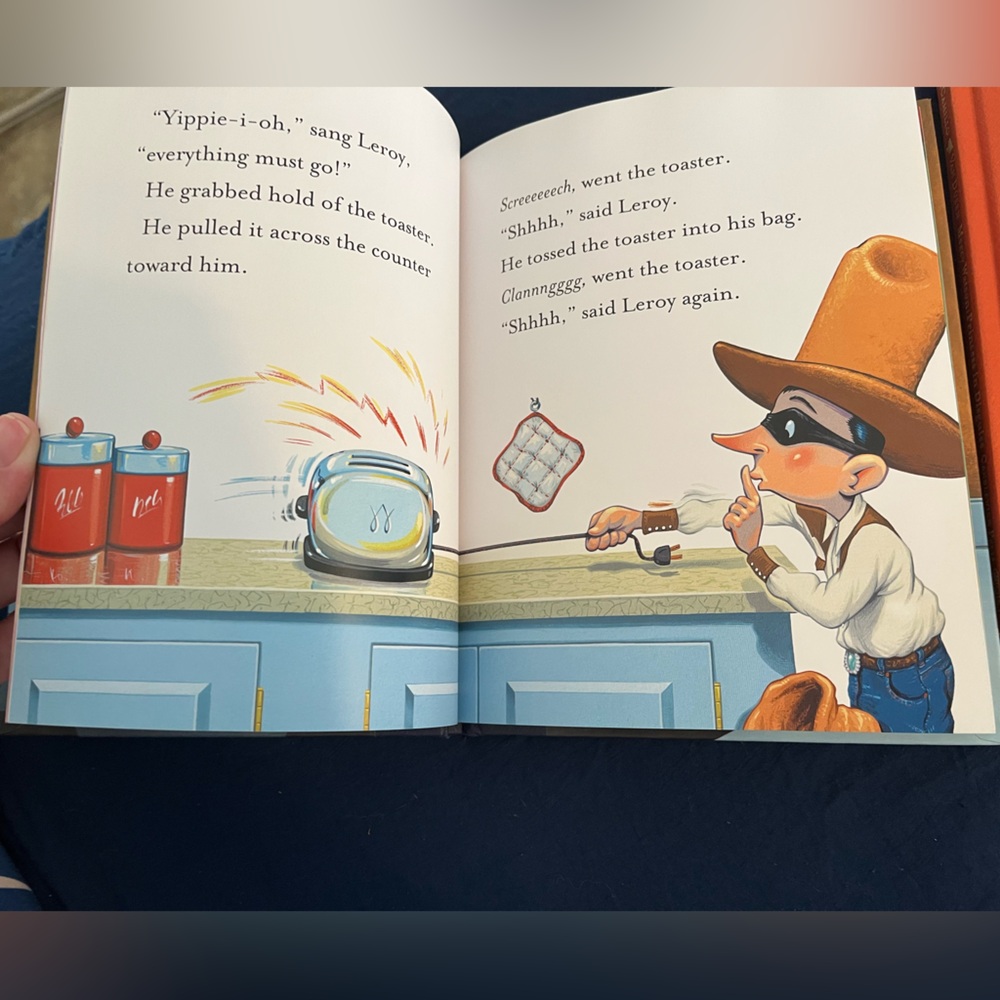 Mercy Watson Book Set by Kate DiCamillo - Picture 6 of 9